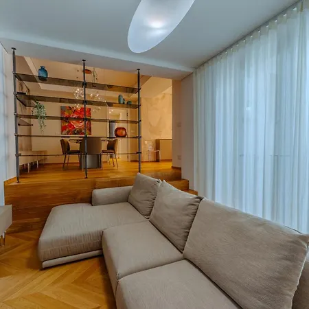 Signature Grand * Турин