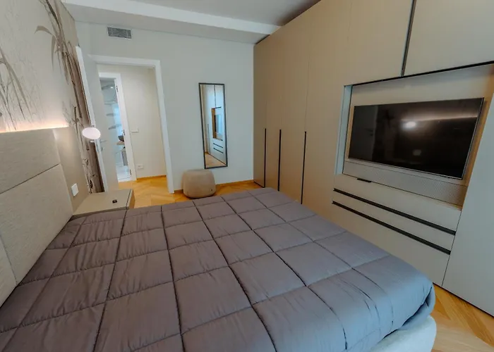 Signature Grand 아파트