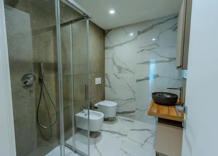 Signature Grand 아파트